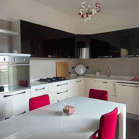 Family House Trastevere Apartment โรม ภายนอก รูปภาพ