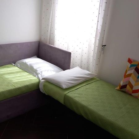 Family House Trastevere Apartment โรม ภายนอก รูปภาพ