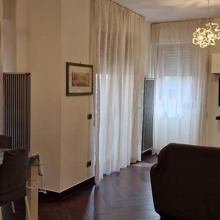 Family House Trastevere Apartment โรม ภายนอก รูปภาพ